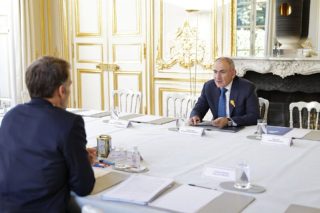 Փաշինյանն ու Մակրոնն ընդգծել են խաղաղության ամրապնդմանը միտված քայլերի իրականացման կարևորությունը