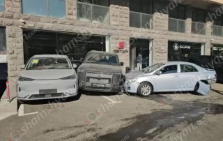 Խոշոր ավտովթար Երևանում․ բախվել է 4 ավտոմեքենա, կա 5 վիրավոր, 3-ը՝ անչափահաս